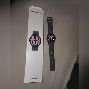 Samsung Galaxy Watch 6 40mm Graphite.